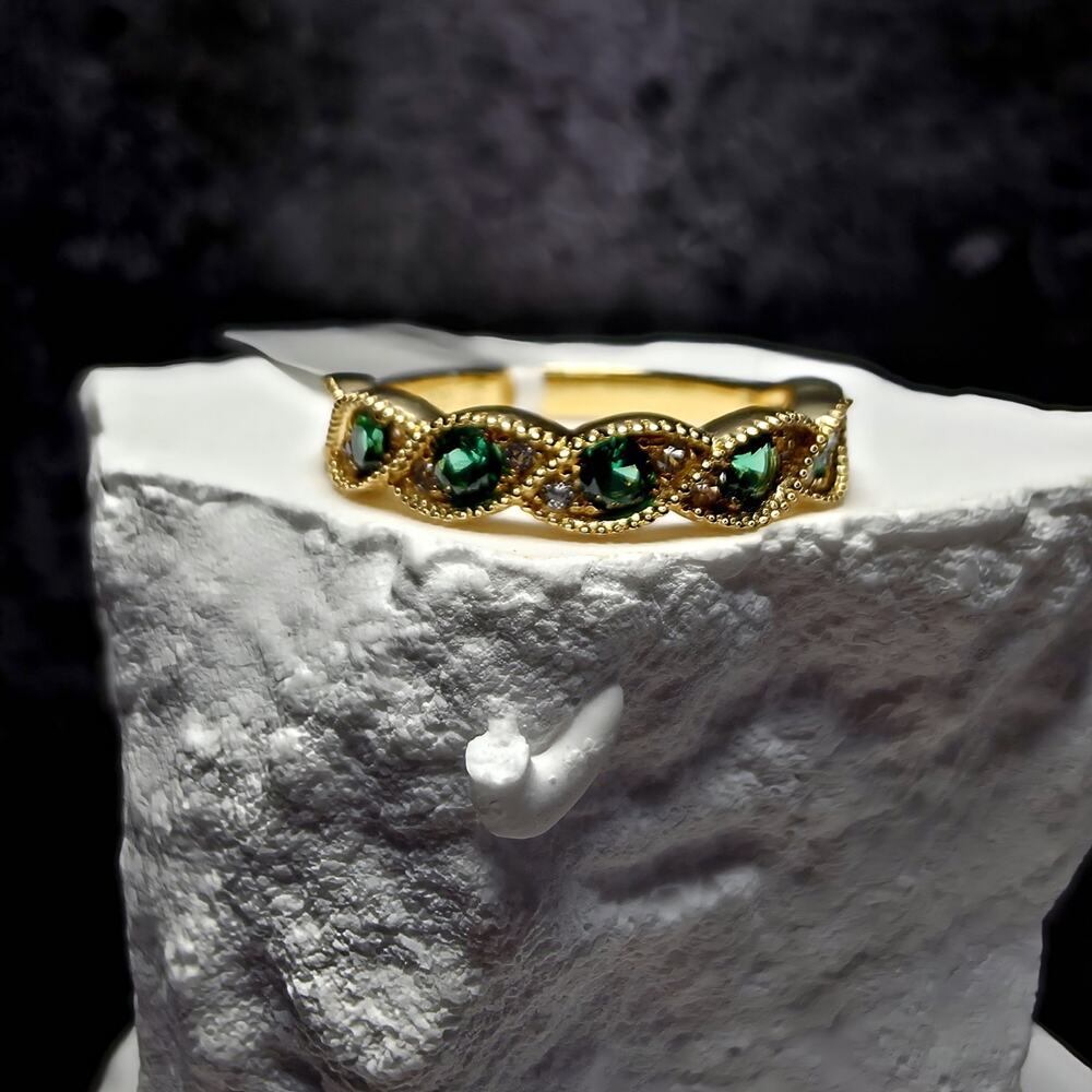 Genuine Emerald & White Sapphire Milgrain Infinity Wave Ring